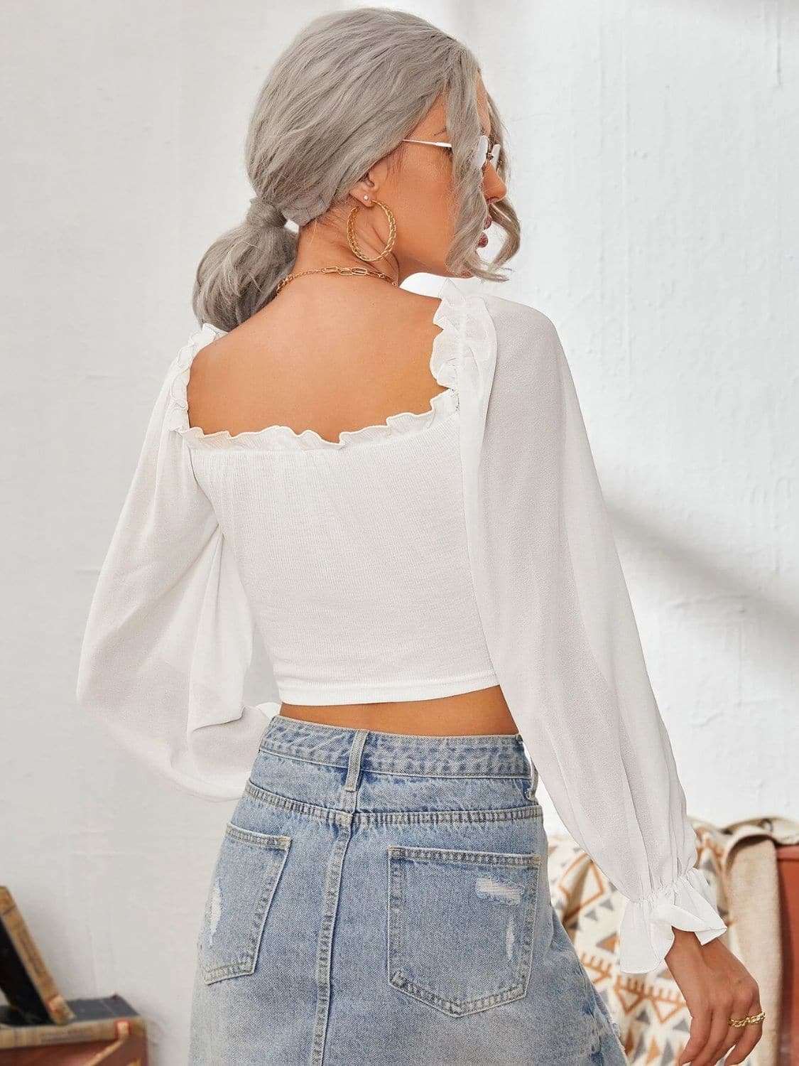 Mesh Sweetheart Neck Flounce Sleeve Top.