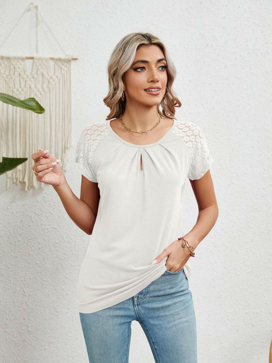 Lace Detail Round Neck Short Sleeve T-Shirt.