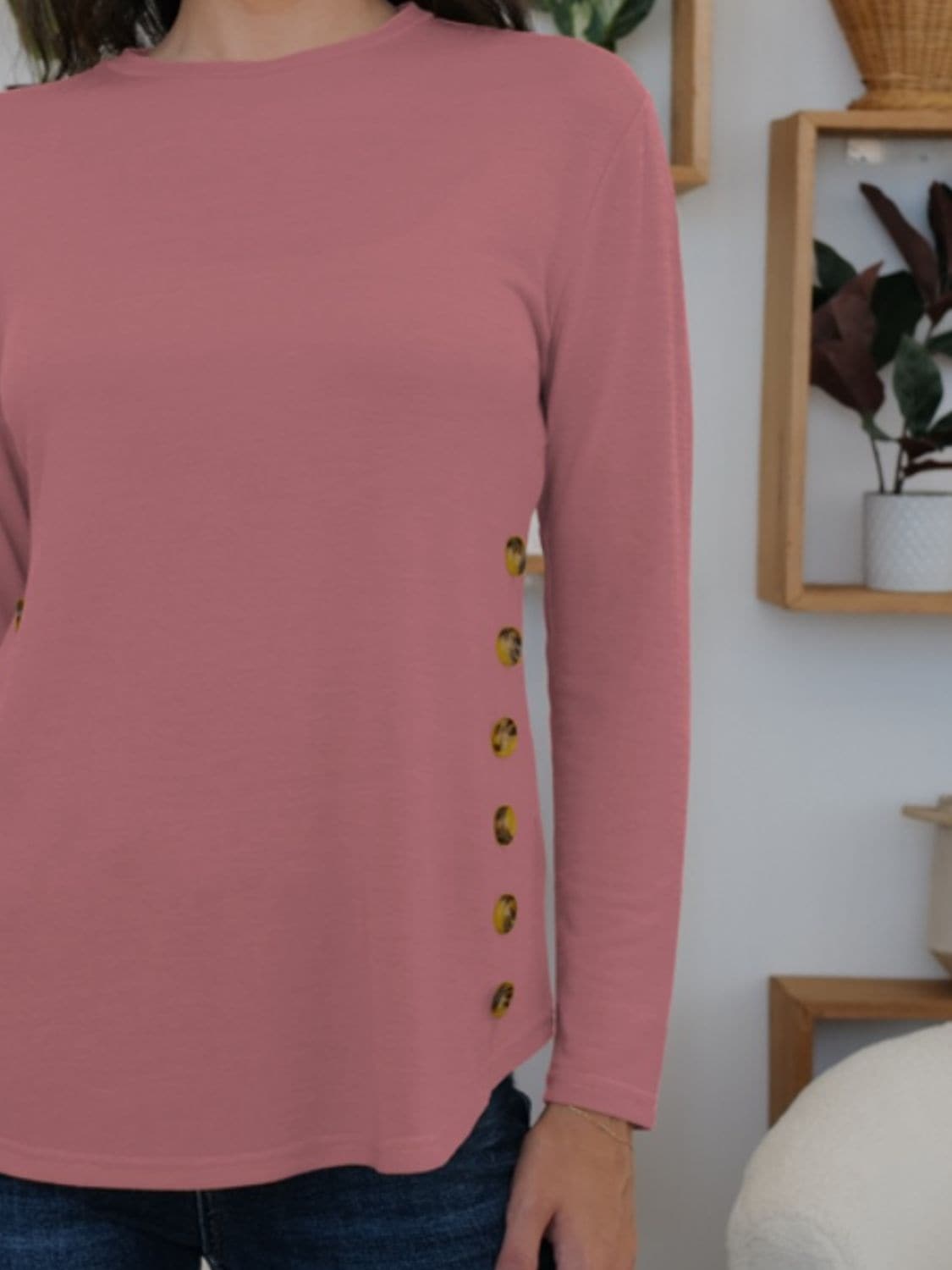 Elegant long sleeve tee with buttons