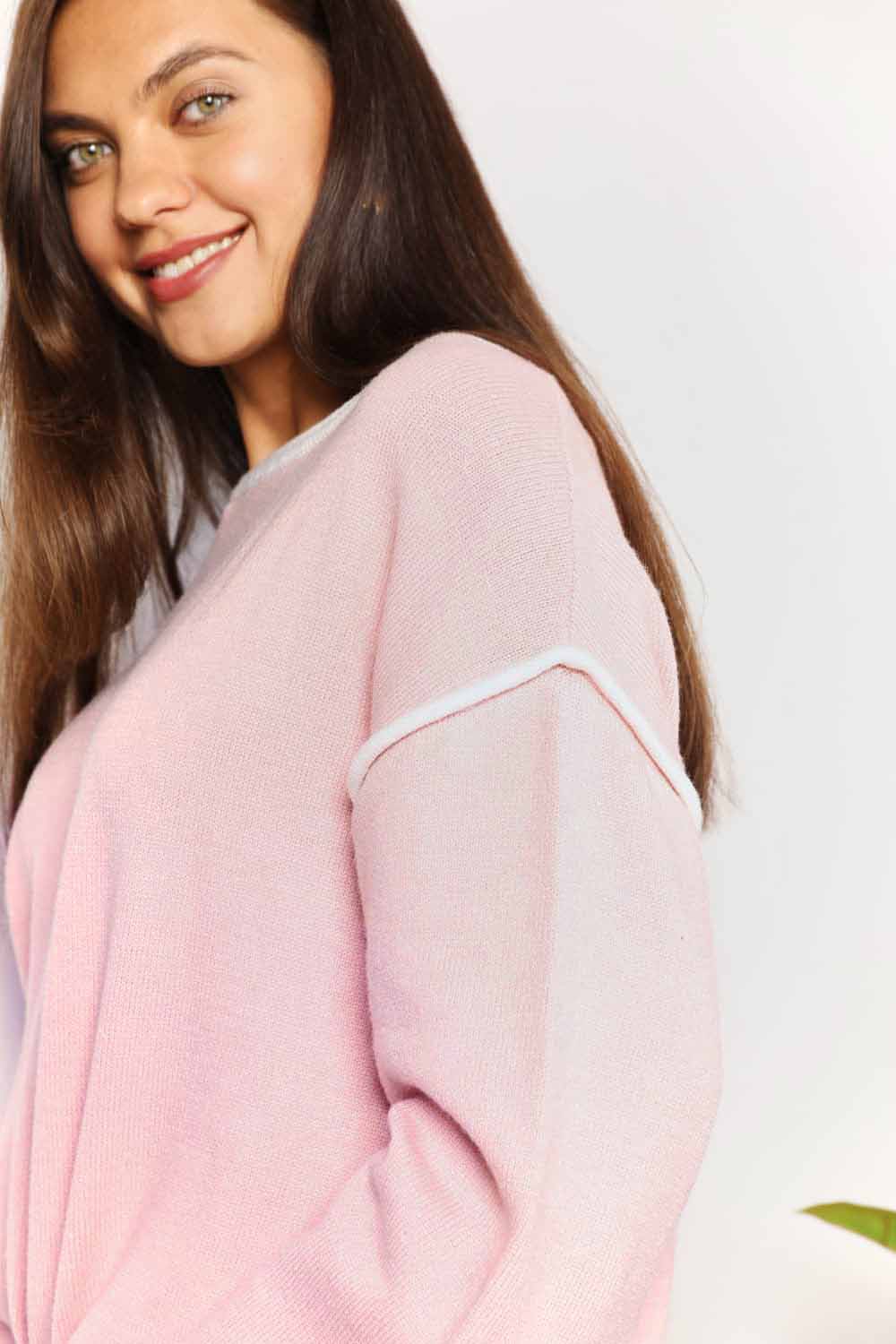 Contrast Detail Dropped Shoulder Knit Top.