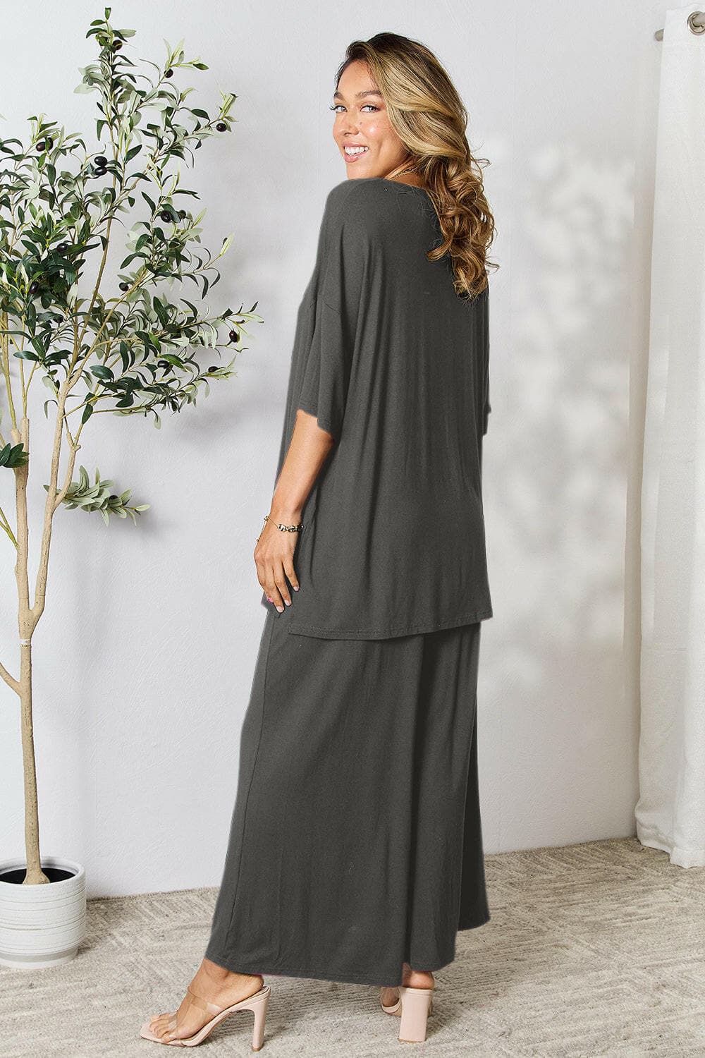 Double Take Full Size Round Neck Slit Top and Pants SetUpgrade Your Style with the Double Take Set
 Step into sophistication with our Double Take Full Size Round Neck Slit Top and Pants Set. This chic and versatile two-pLove Salve Full Size Round Neck Slit Topusa