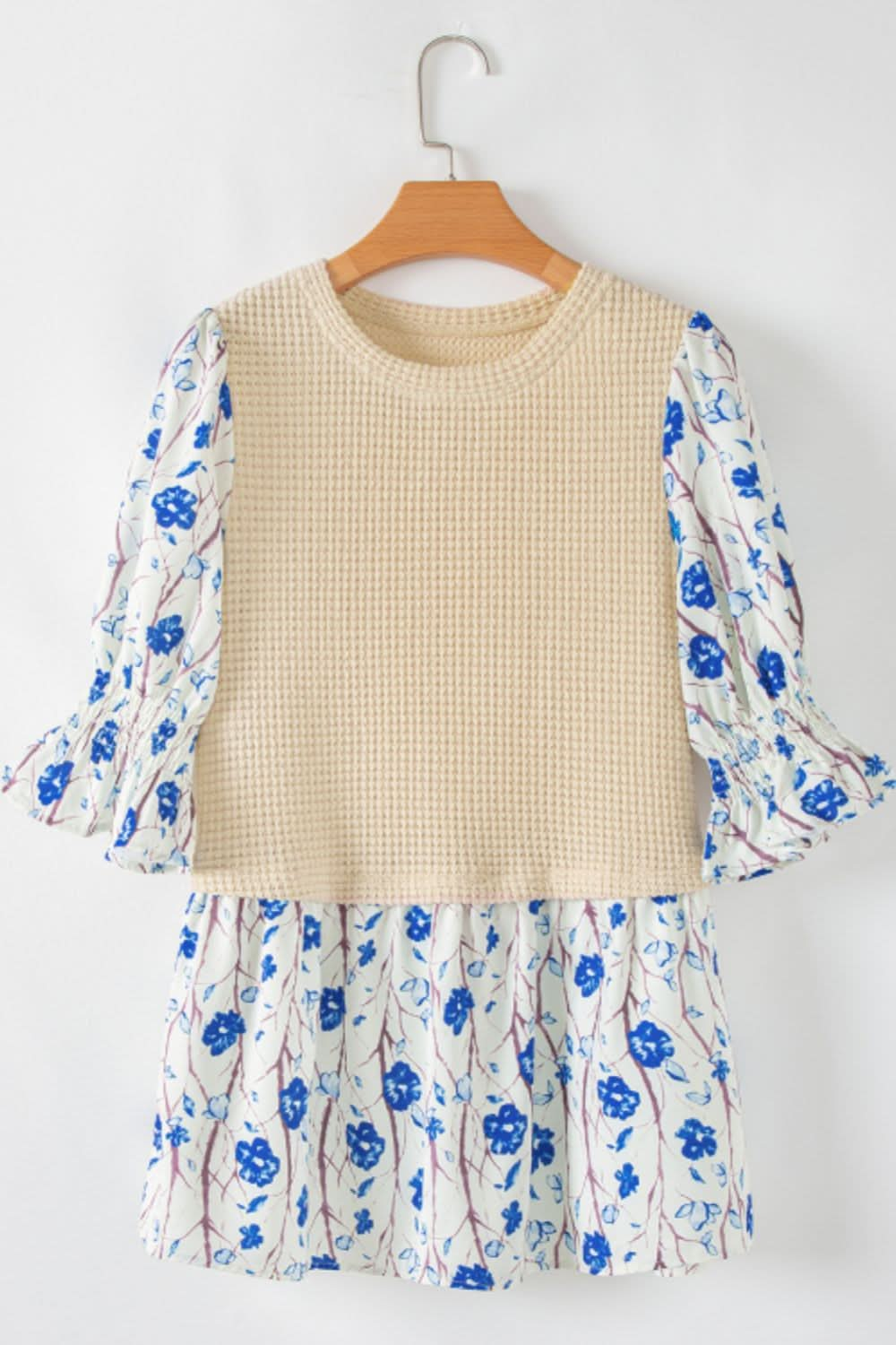 Printed Waffle-Knit Flounce Sleeve Blouse with Round Neck