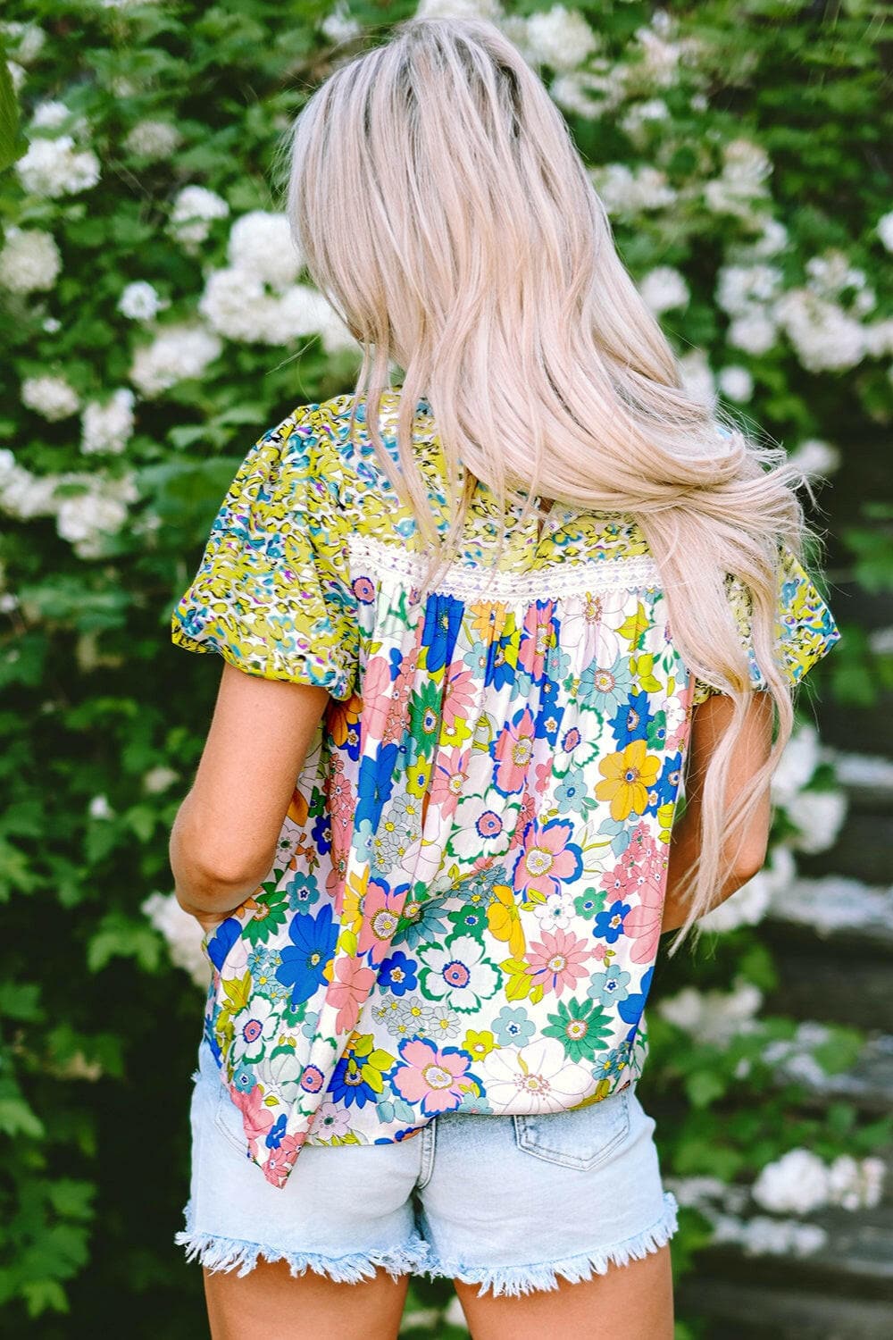 Printed Round Neck Puff Sleeve Blouse.