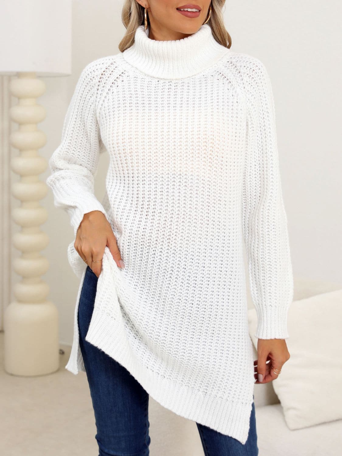 Chic slit turtleneck sweater with long sleeves