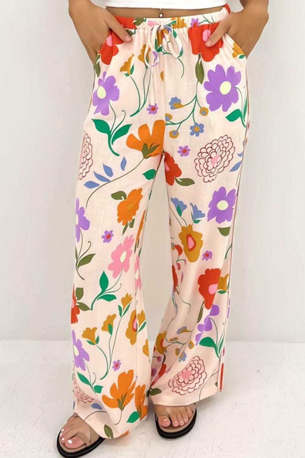 Drawstring Printed Pants with Pockets.