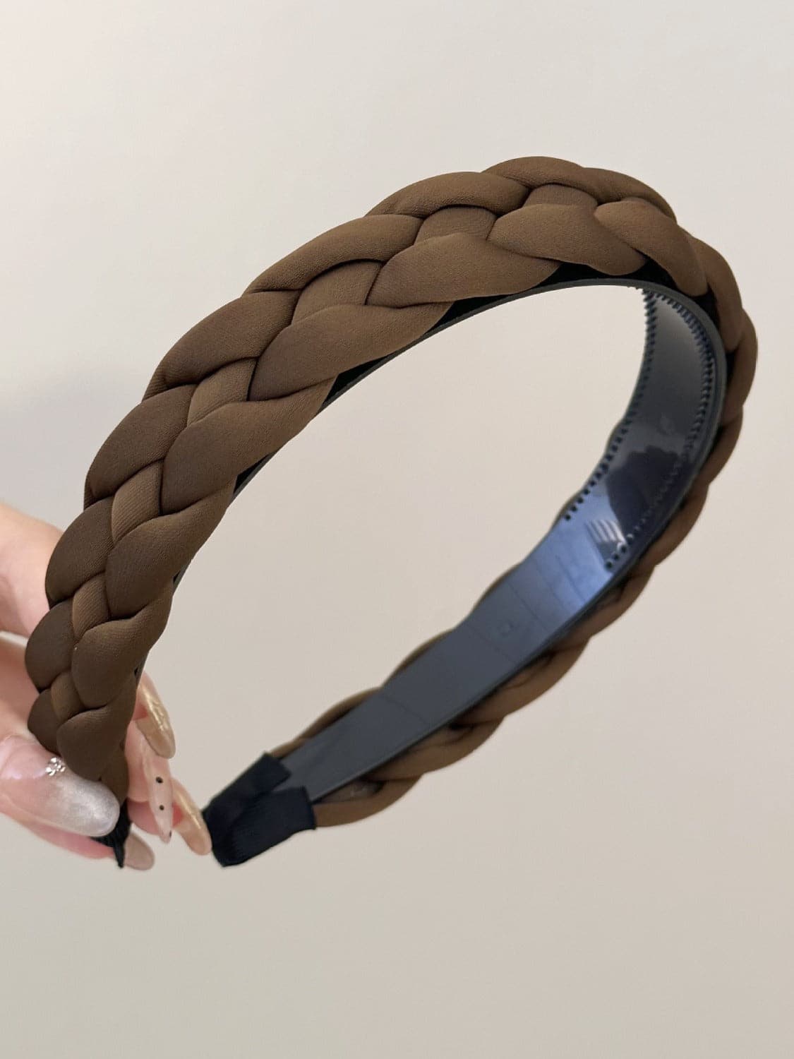 Stylish polyester braided headband for all-day comfort