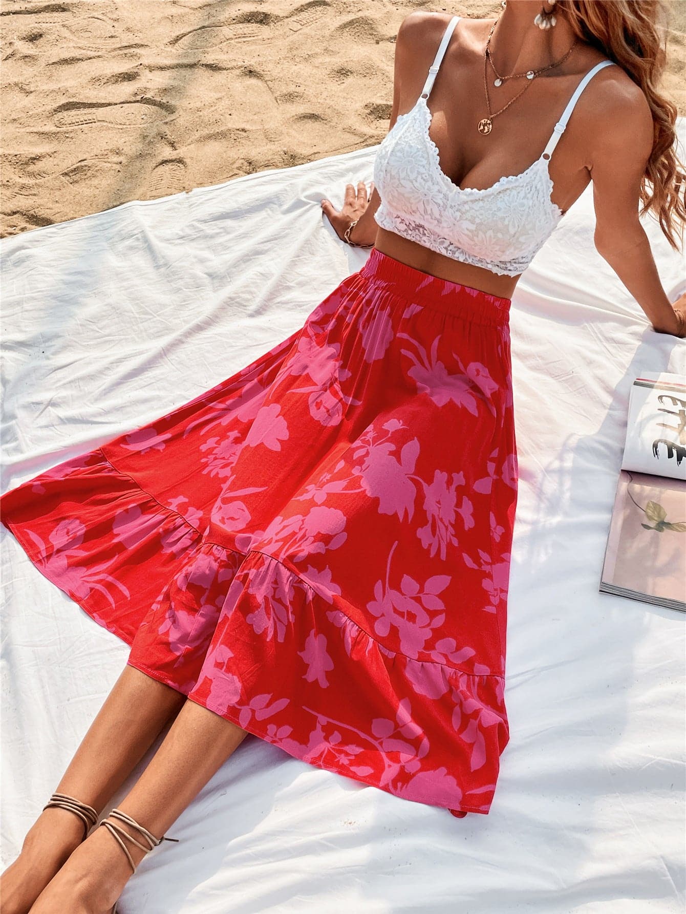 Printed Elastic Waist Skirt.