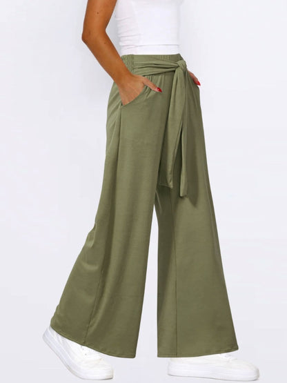 Chic tied wide-leg pants with convenient pockets