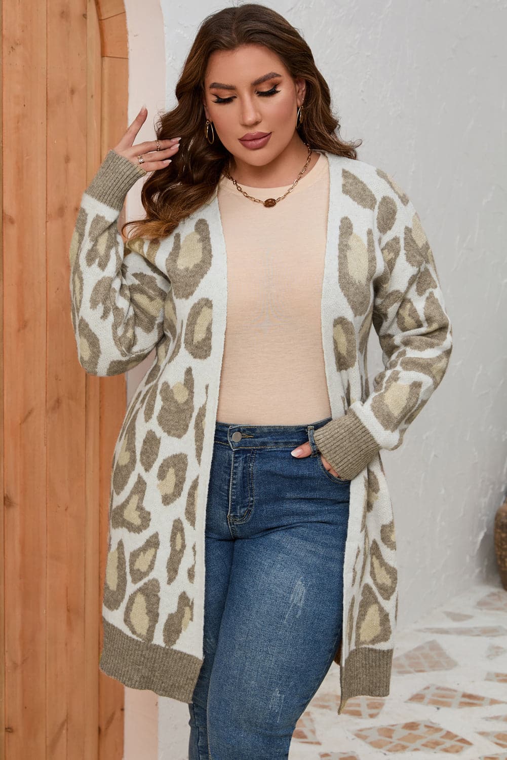 Plus Size Printed Long Sleeve CardiganPlus Size Printed Long Sleeve Cardigan
 Elevate your wardrobe with our Plus Size Printed Long Sleeve Cardigan!
 
 Featuring a stylish printed design, this cardigan aLove Salve Size Printed Long Sleeve CardiganCardigans