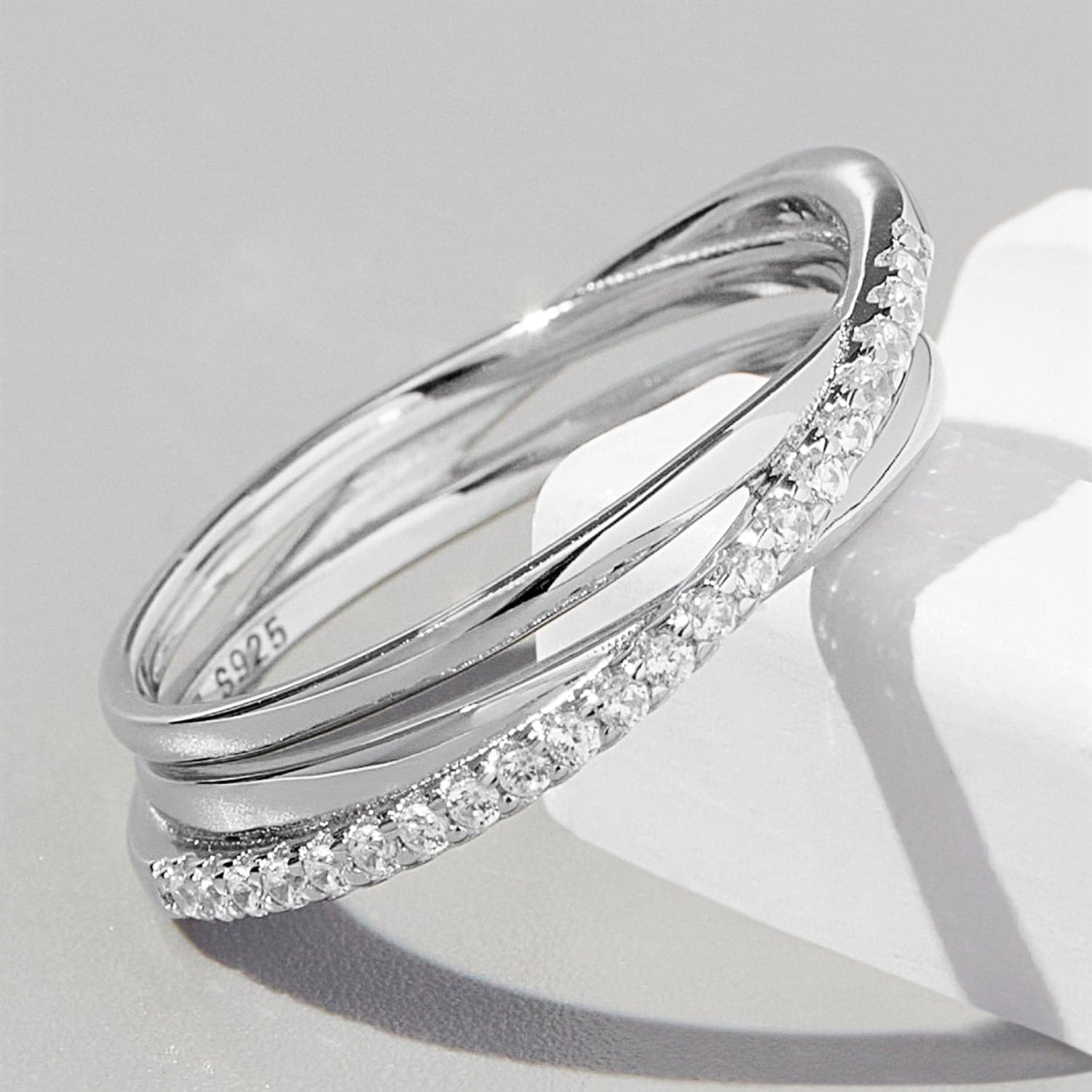 Inlaid Zircon 925 Sterling Silver Ring.