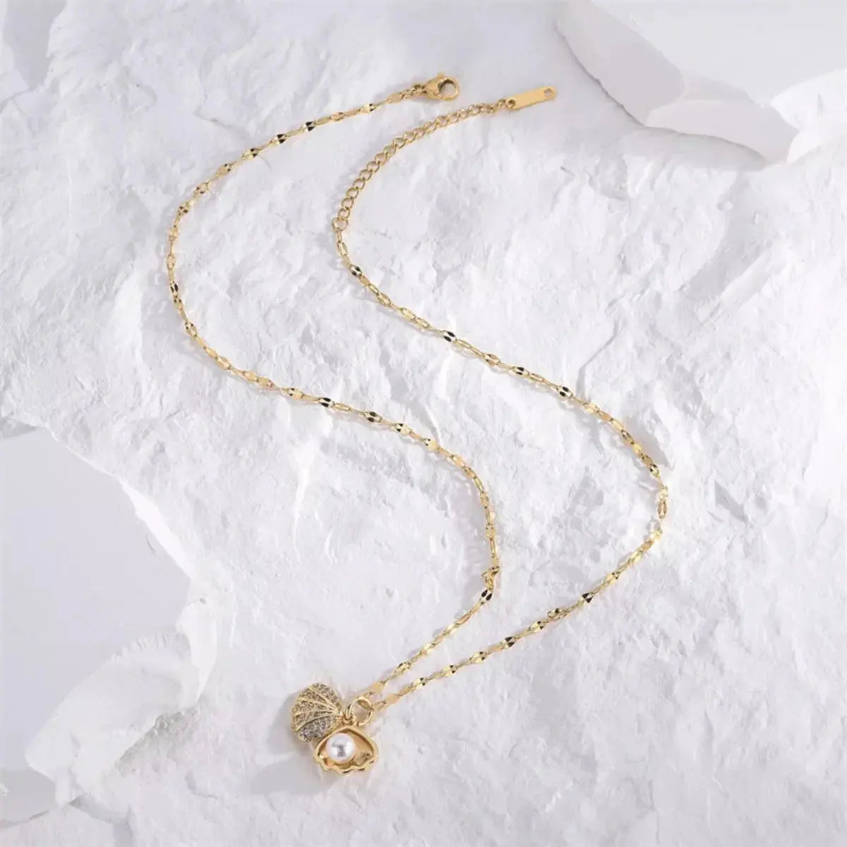 18K Gold-Plated Pearl Shell Necklace Simply Love