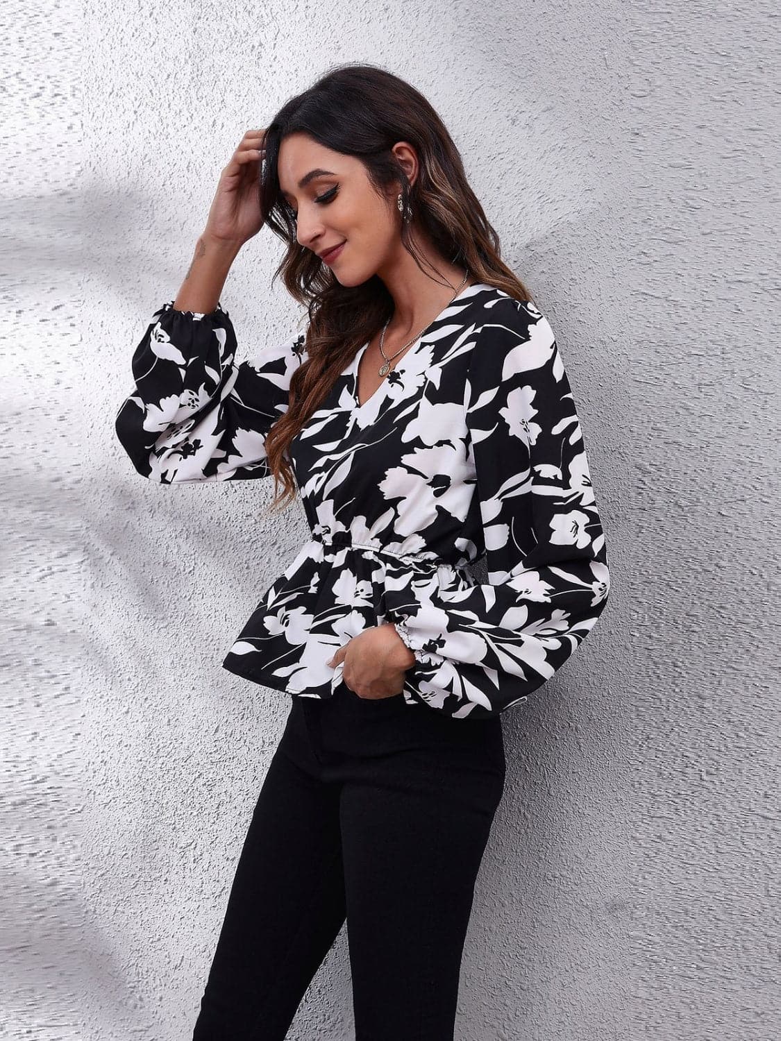 Printed V-Neck Long Sleeve Blouse.