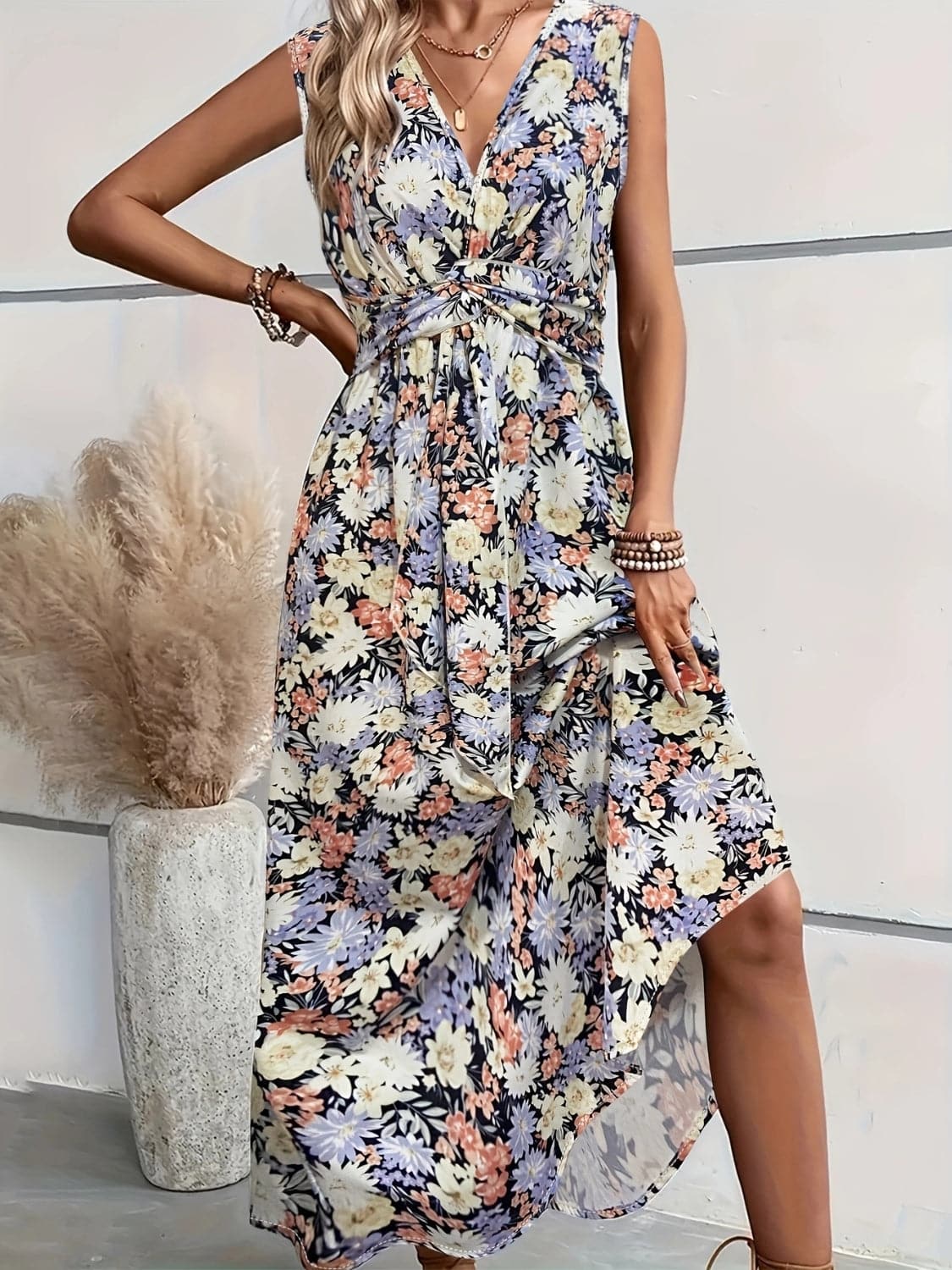 Floral Sleeveless Midi Dress.