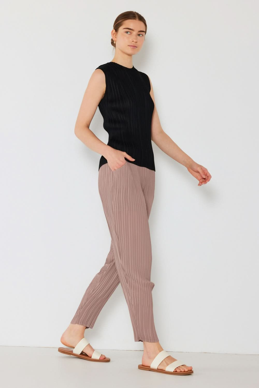 Pleated Relaxed-Fit Joggers with Modern Drop Crotch Design