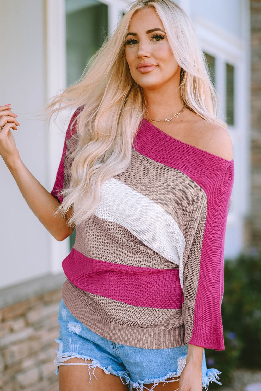 Color Block Boat Neck Half Sleeve Knit Top.