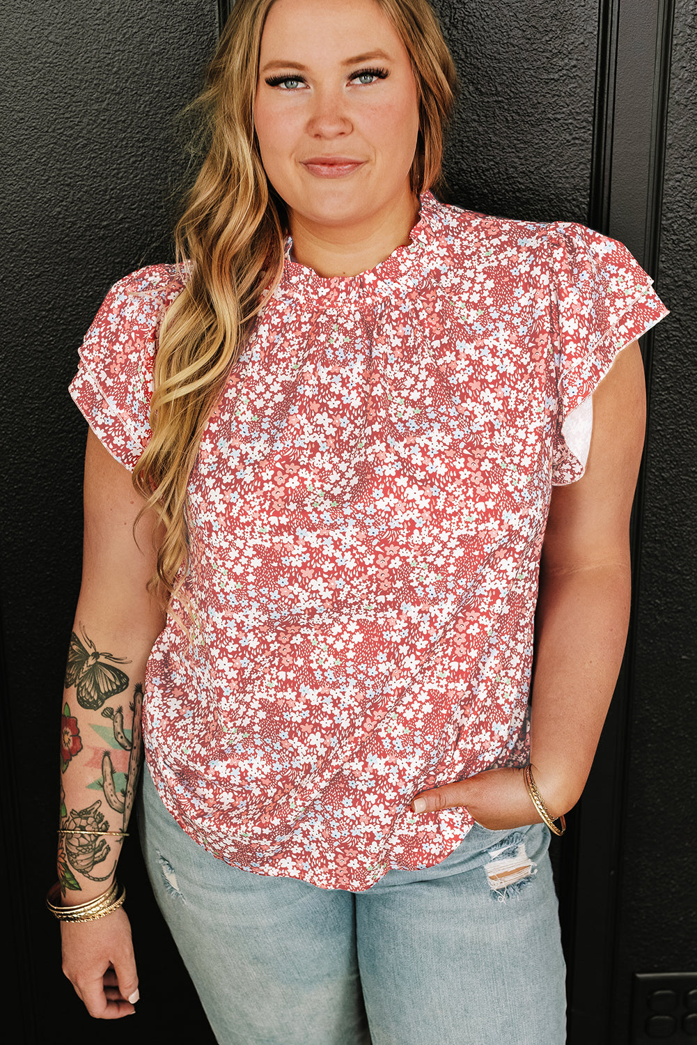 Chic pink plus size floral ruffle sleeve blouse