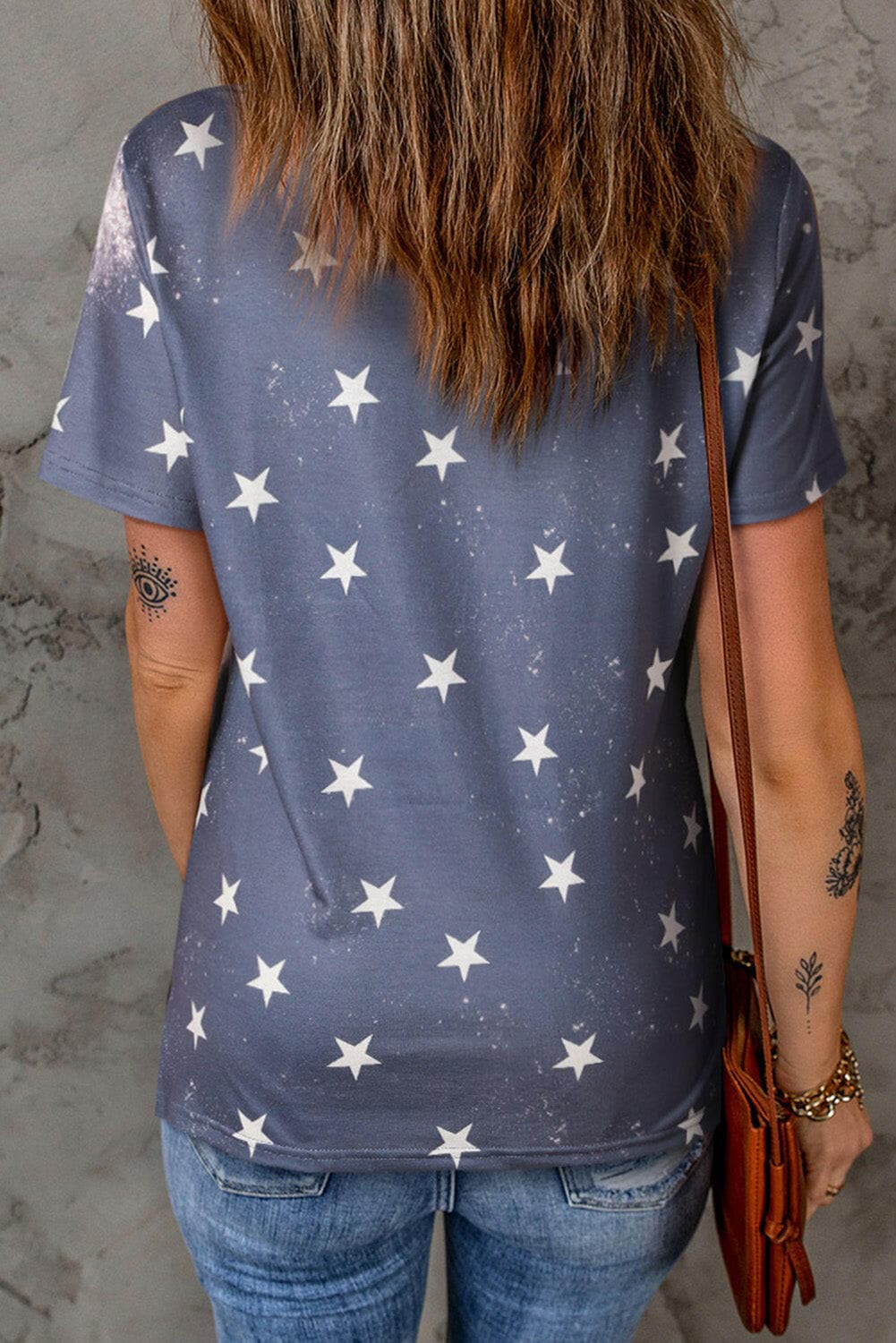 Letter Graphic Round Neck Short Sleeve T-Shirt.