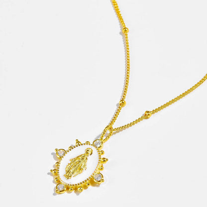 18K Gold-Plated Spring Ring Closure Pendant Necklace.