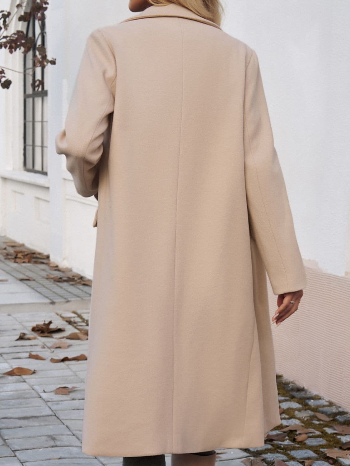 Lined long sleeve coat with pockets