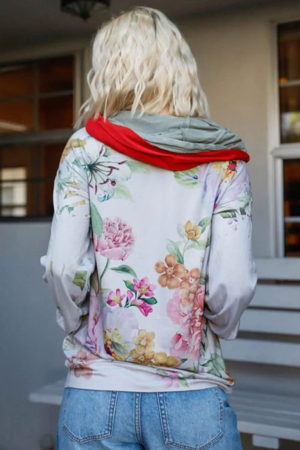 Floral charm zip-up hoodie for a cozy chic look