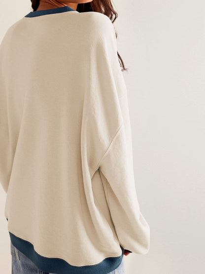 Contrast Trim Round Neck Long Sleeve Sweatshirt.