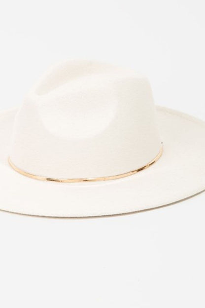 Fame Slice of Chic Herringbone Chain Fedora.