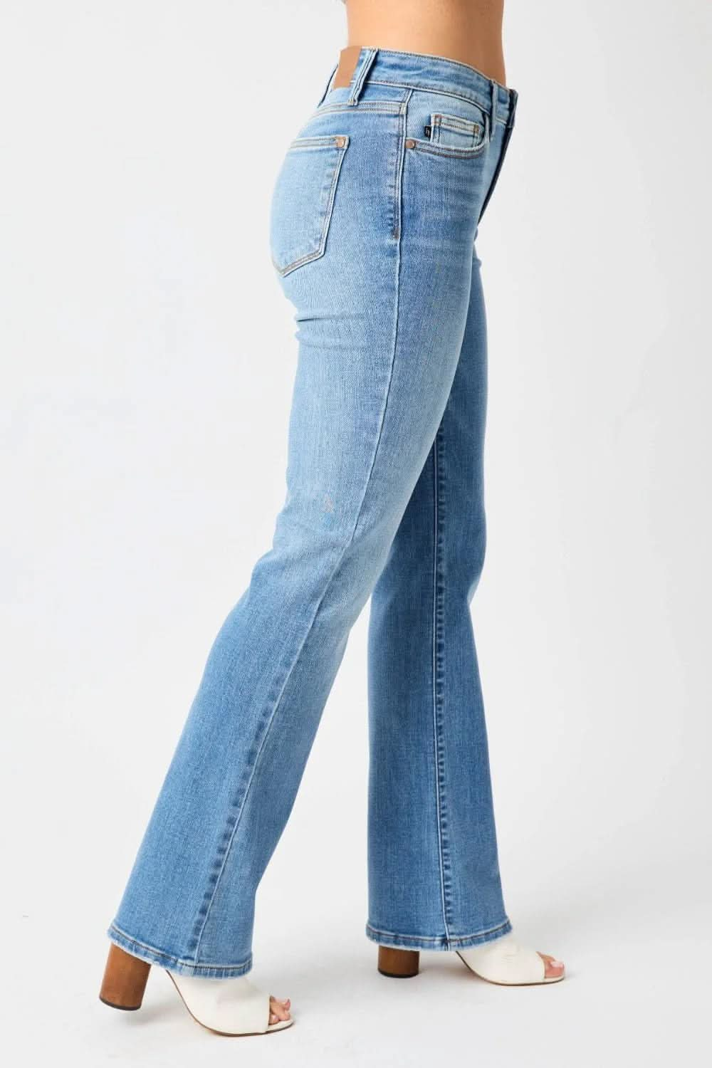 Timeless high waist straight jeans