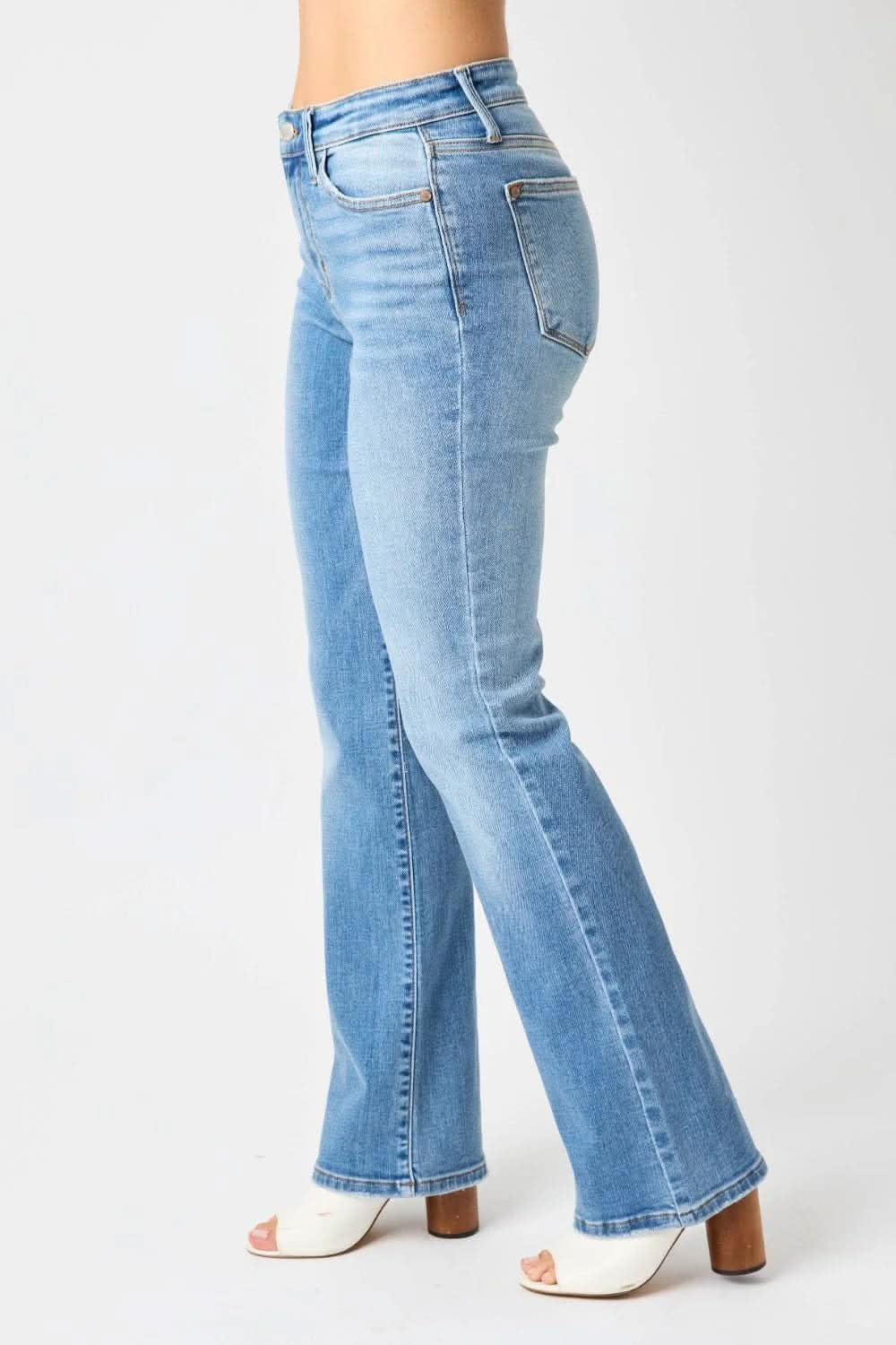 Timeless high waist straight jeans