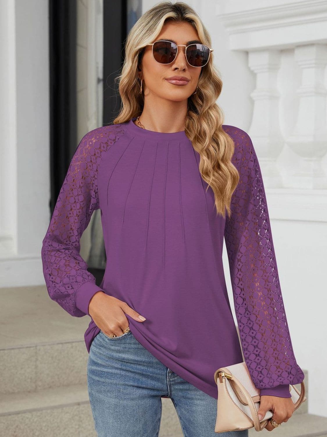 Round Neck Lace Long Sleeve Top.