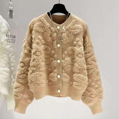 Towel embroidered jacket Xiaoxiangfeng spring and autumn new loose ladTowel Embroidered Jacket Xiaoxiangfeng Spring and Autumn New Loose Lady Style Cardigan Top Fashion
 
 
Elevate Your Style: Step up your fashion game with the XiaoxiaLove Salve loose lady style cardigan top fashion