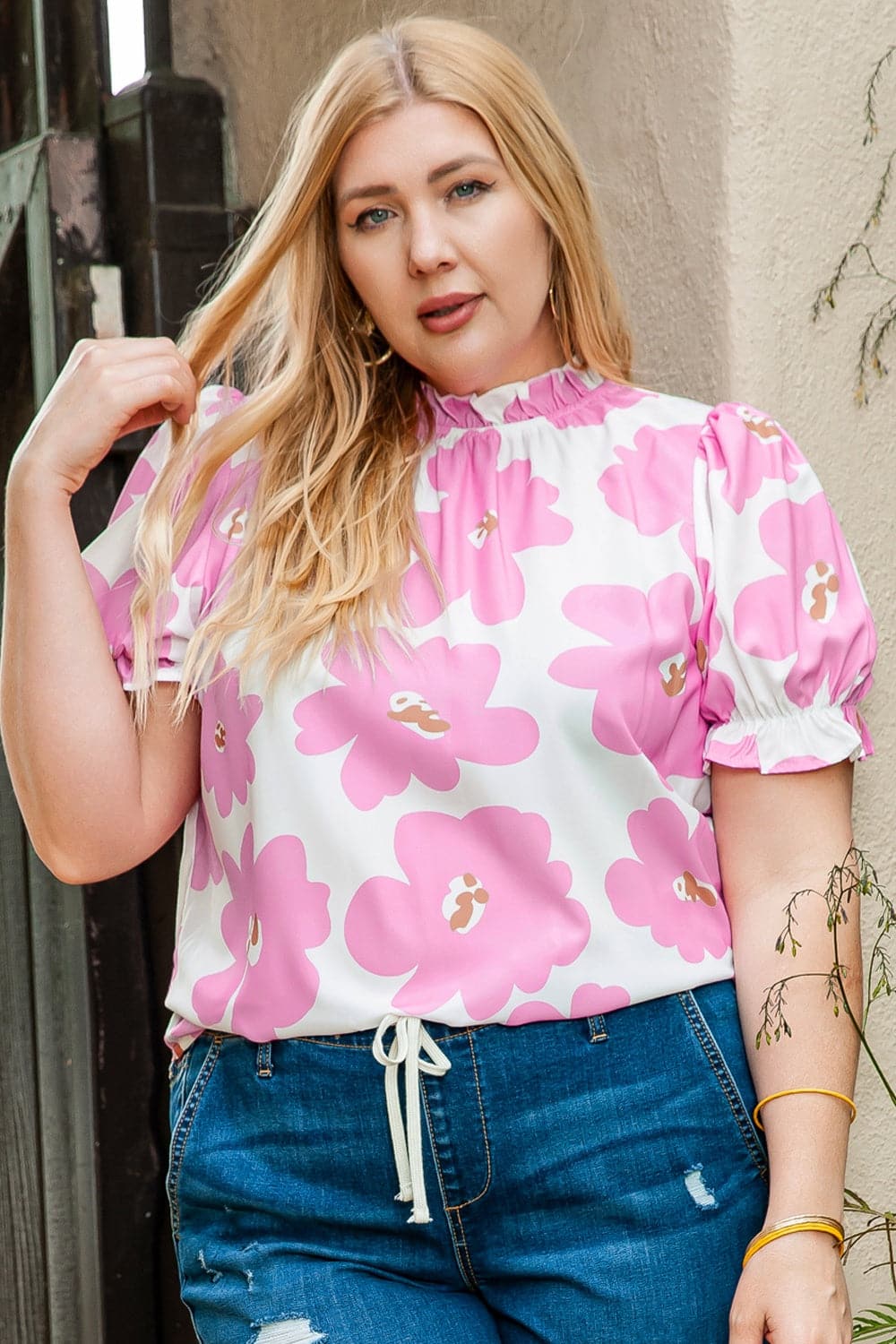 Plus Size Printed Round Neck Short Sleeve Top.