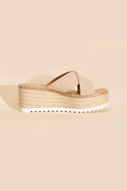 Height-S-Raffia Platform slides.