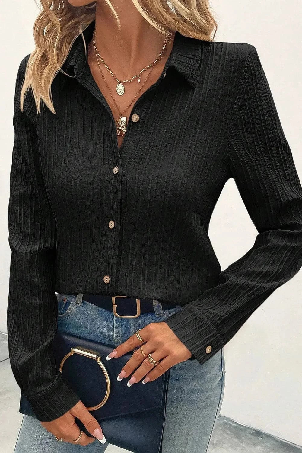 Textured Collared Neck Long Sleeve ShirtFeatures: Buttoned
Sheer: Opaque
Stretch: No stretch
Material composition: 100% polyester
Care instructions: Machine wash cold. Tumble dry low.
Imported


Size
US
BuLove Salve Textured Collared Neck Long Sleeve ShirtShirts