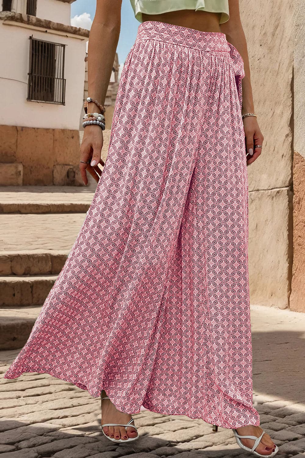 Printed Tied Wide Leg Pants.