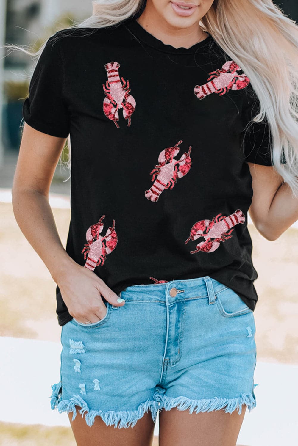 Lobster Print Round Neck Short Sleeve T-Shirt.