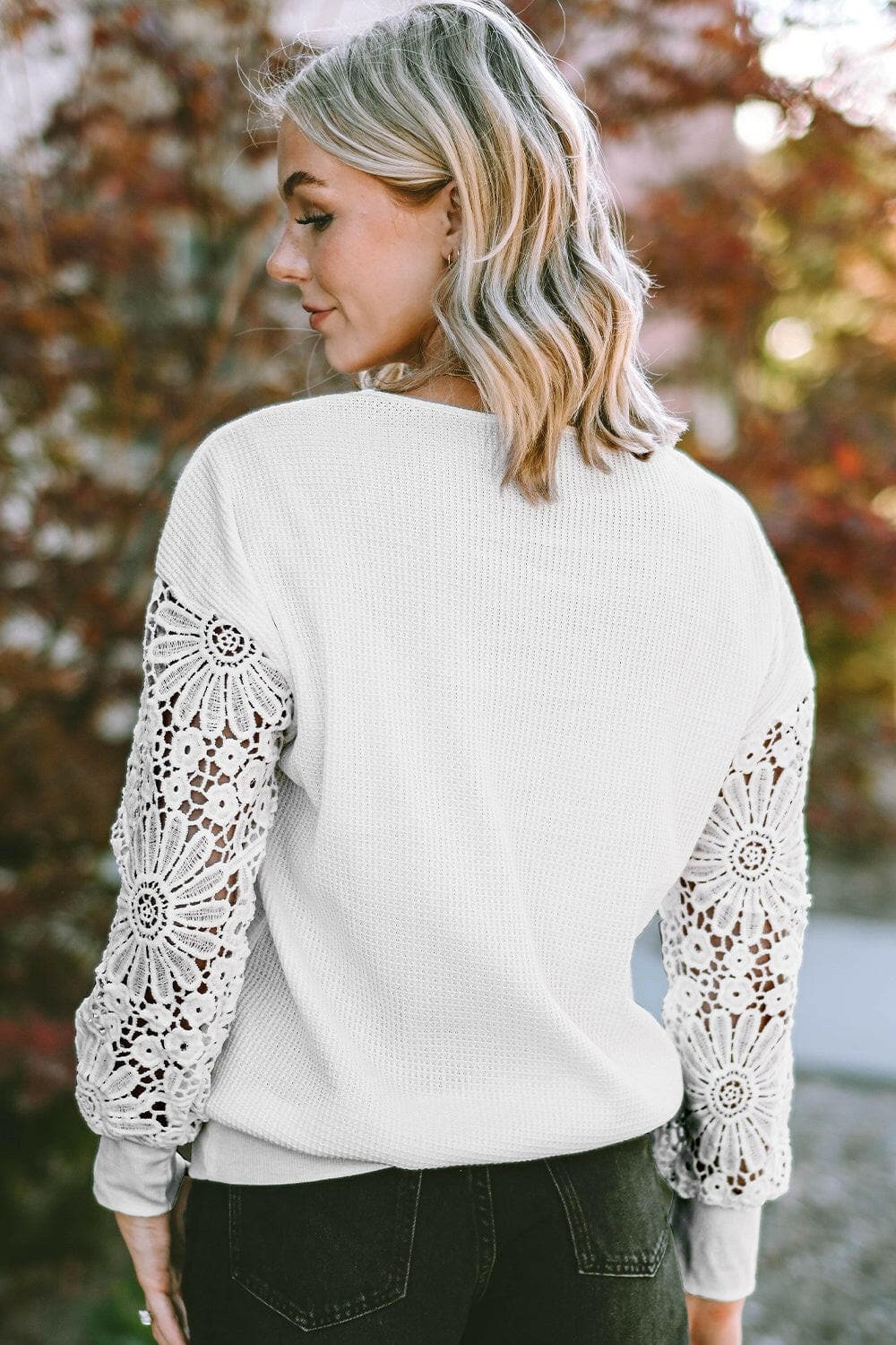 V-Neck Crochet Long Sleeve BlouseUpgrade Your Wardrobe with Our V-Neck Crochet Long Sleeve Blouse
 Step up your fashion game with our elegant V-Neck Crochet Long Sleeve Blouse. Made from 100% polyesLove Salve -Neck Crochet Long Sleeve BlouseBlouses