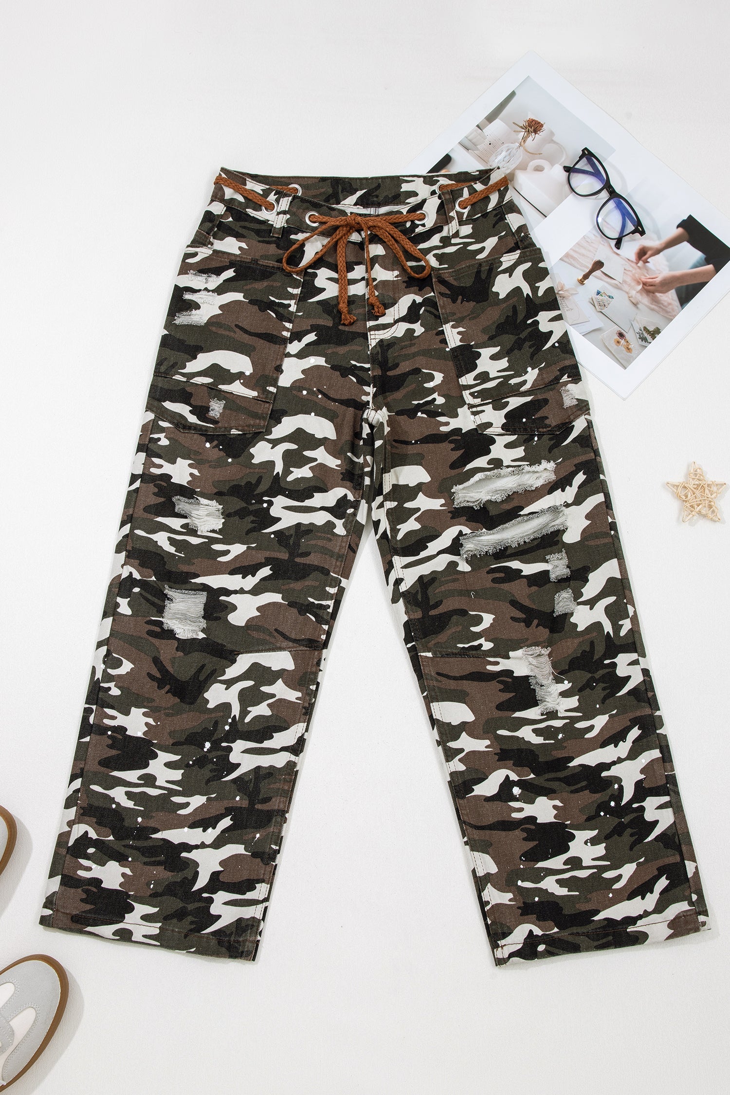 Green Camouflage Print Distressed Loose Denim Pants With Splash Design Dear-Lover Dropshipping