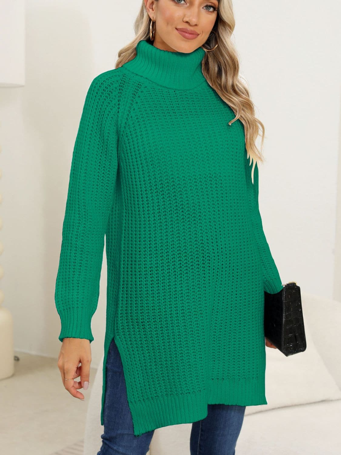 Chic slit turtleneck sweater with long sleeves