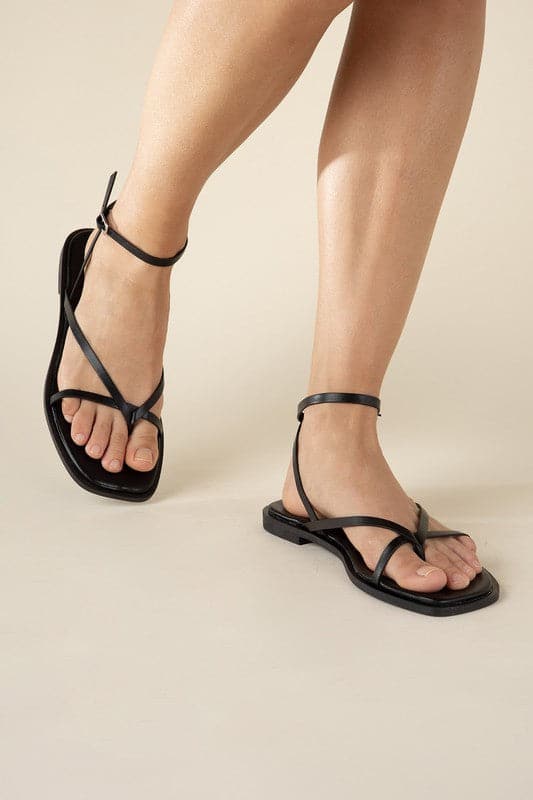 ELIO-1 Flat Sandals.