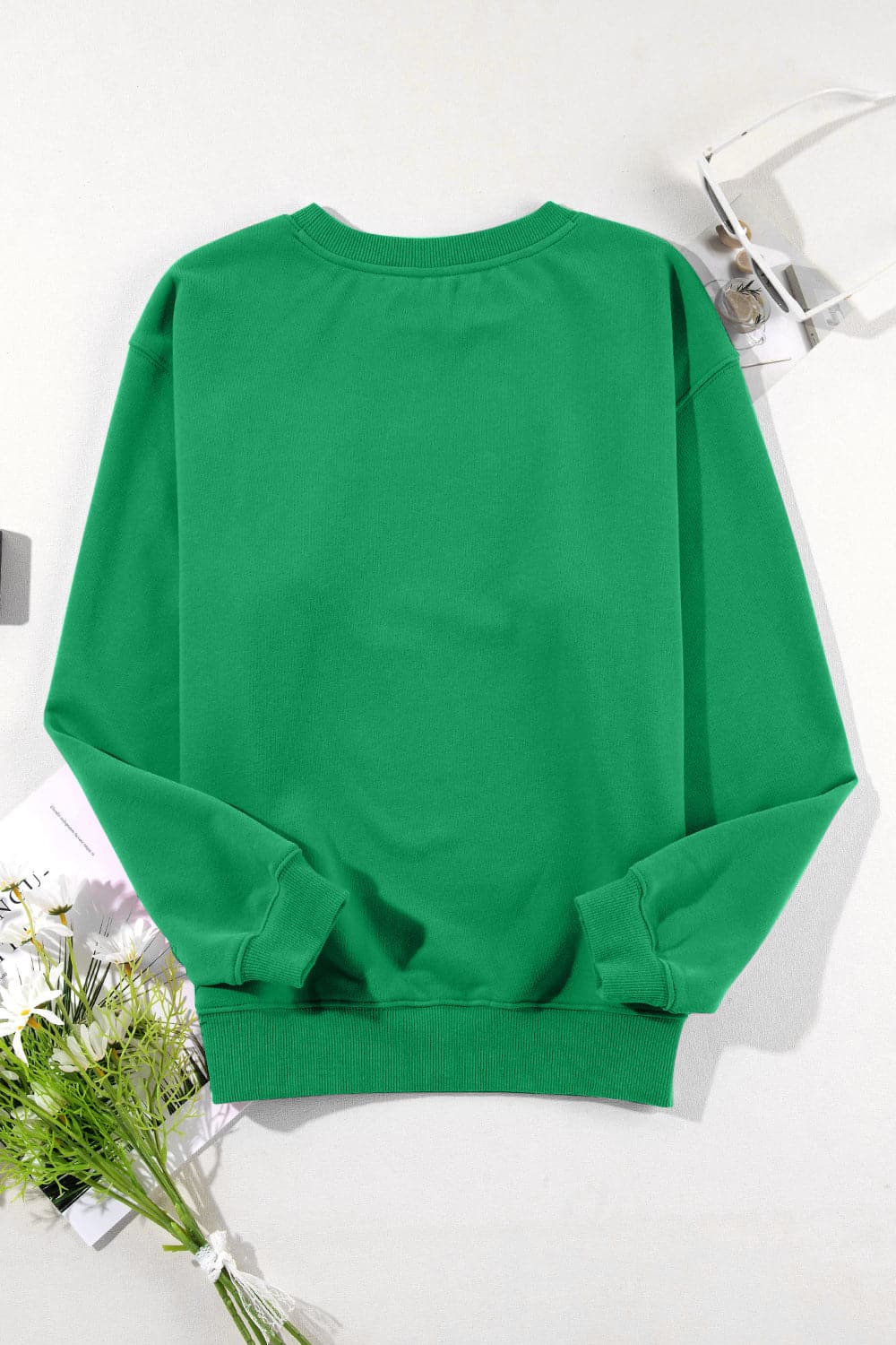 Round Neck Long Sleeve Sweatshirt.