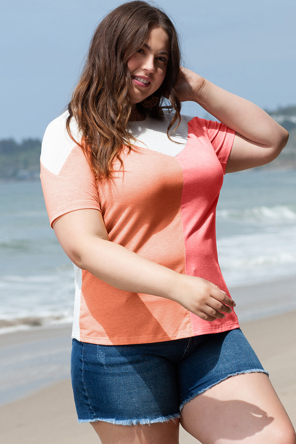 Chic white plus size colorblock waffle knit top