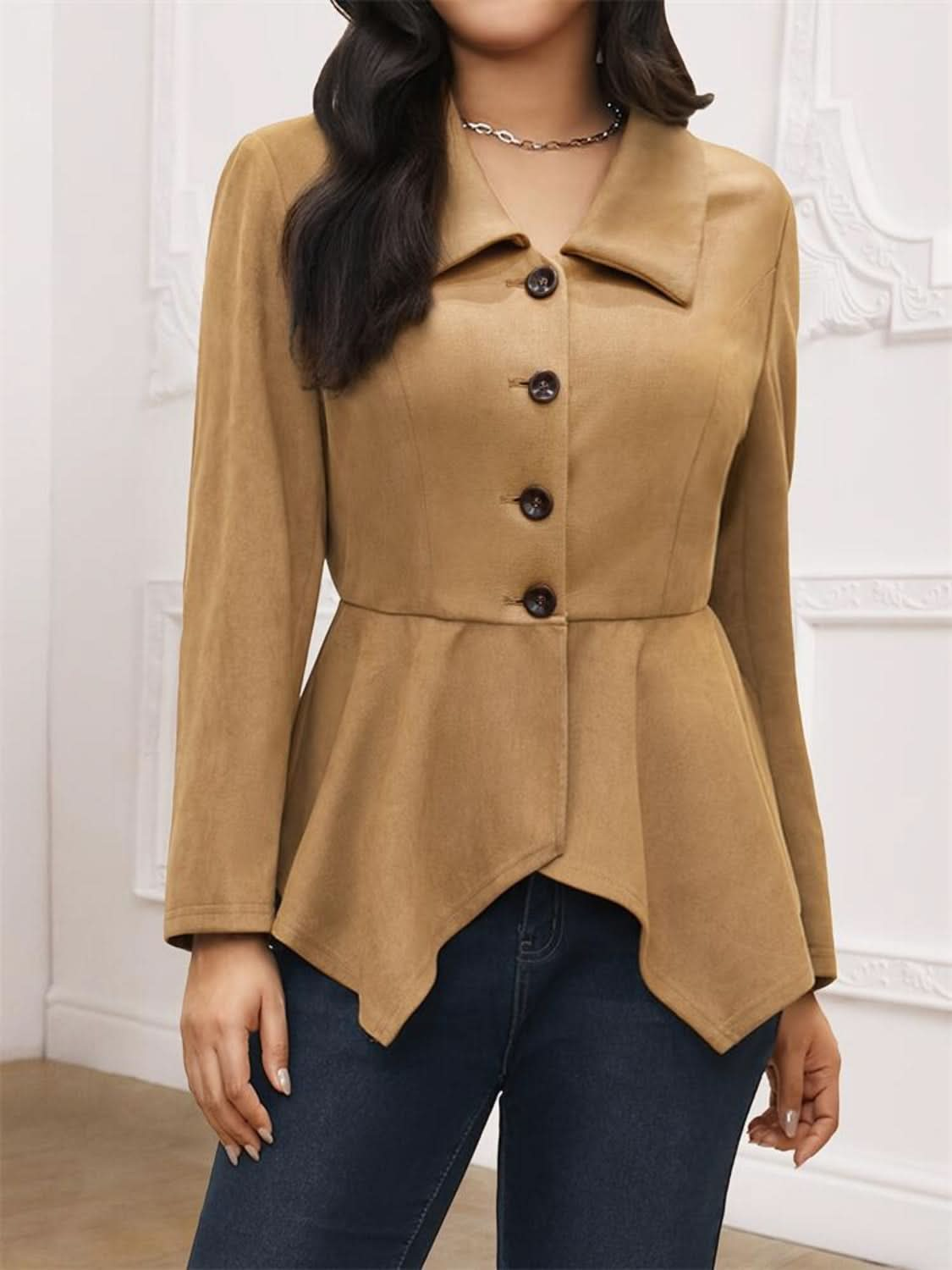 Chic Collared Jacket with Buttons