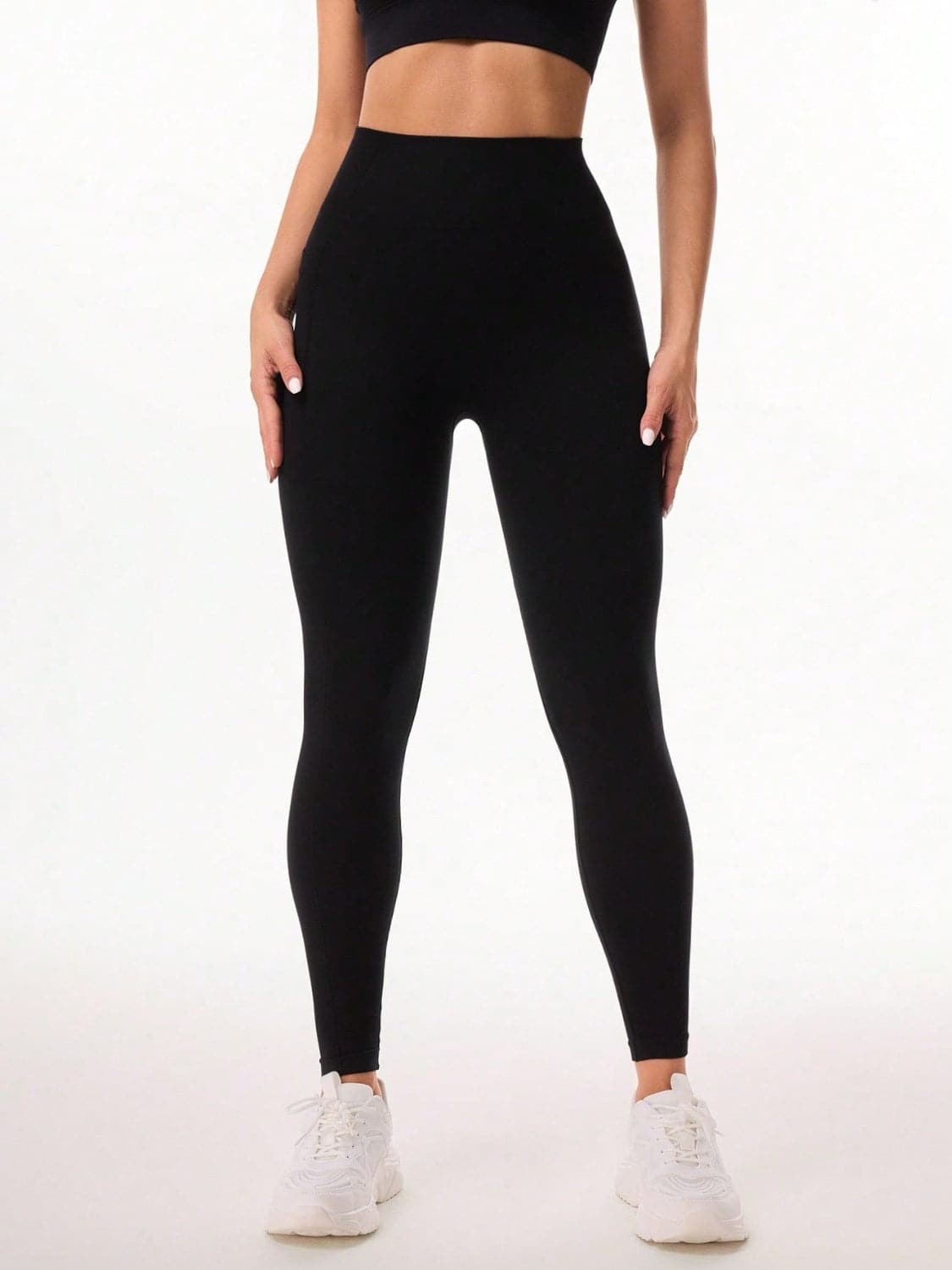 Pocketed High Waist Active Leggings.