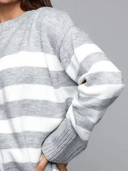 Chic slit striped sweater with round neckline