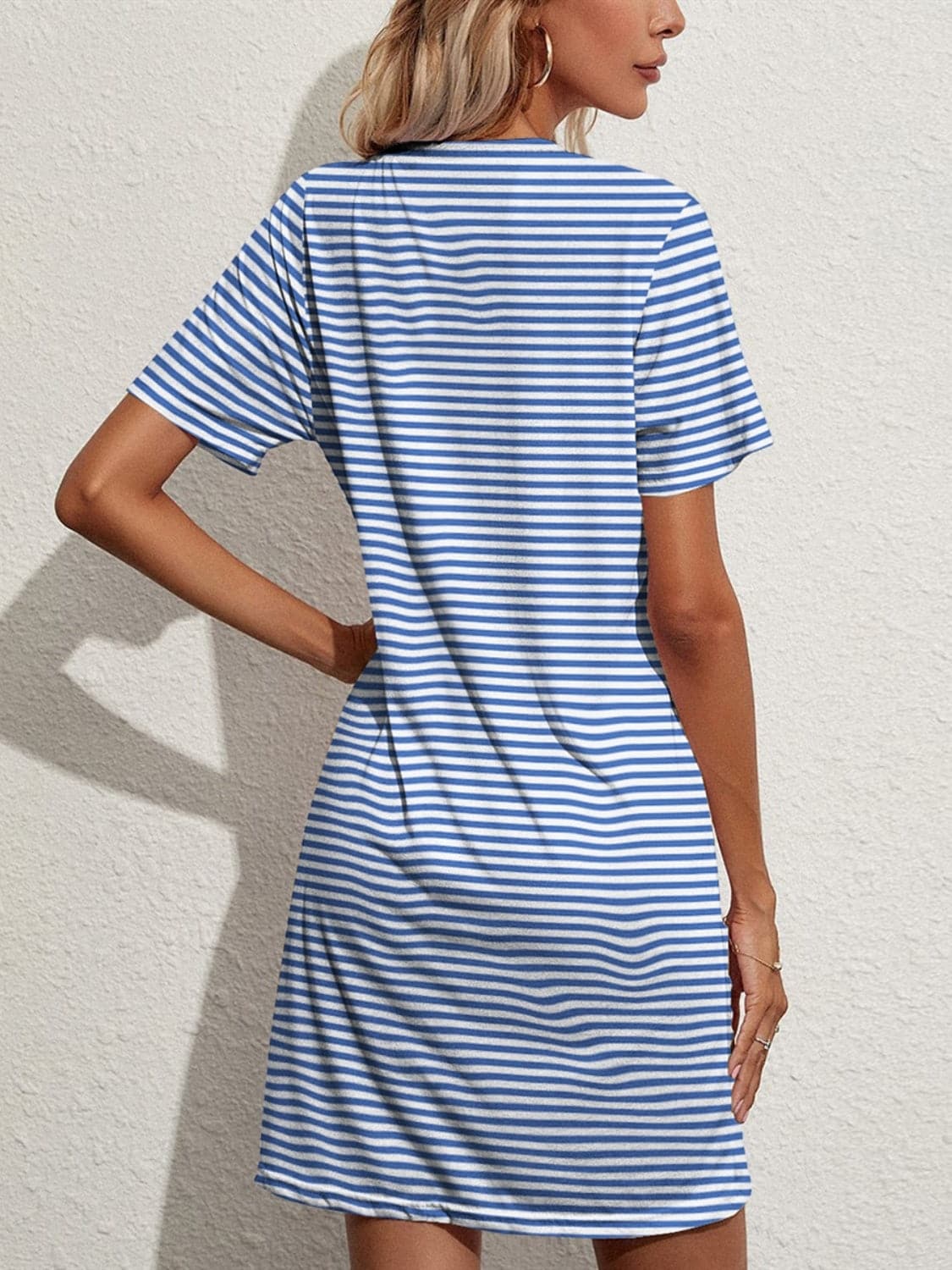 Pocketed Striped Round Neck Short Sleeve Dress.