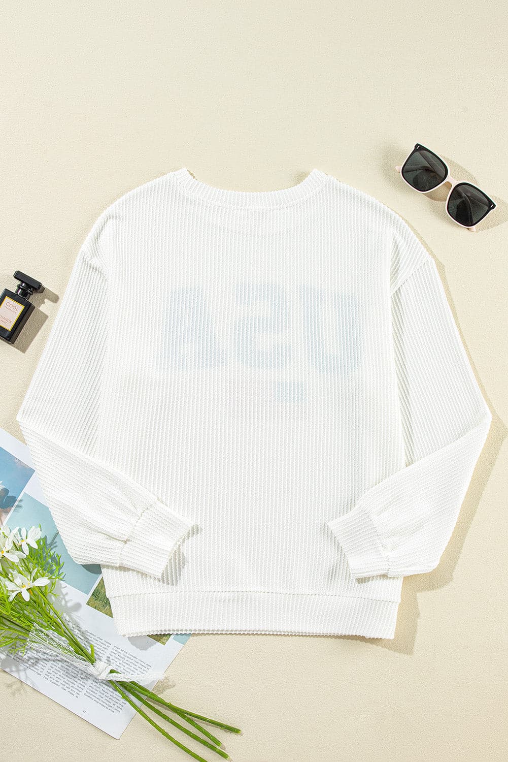 Letter Graphic Round Neck Long Sleeve Sweatshirt.