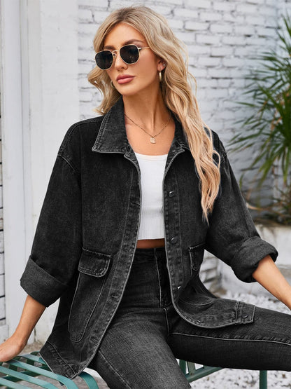 Chic button-up denim jacket with long sleeves