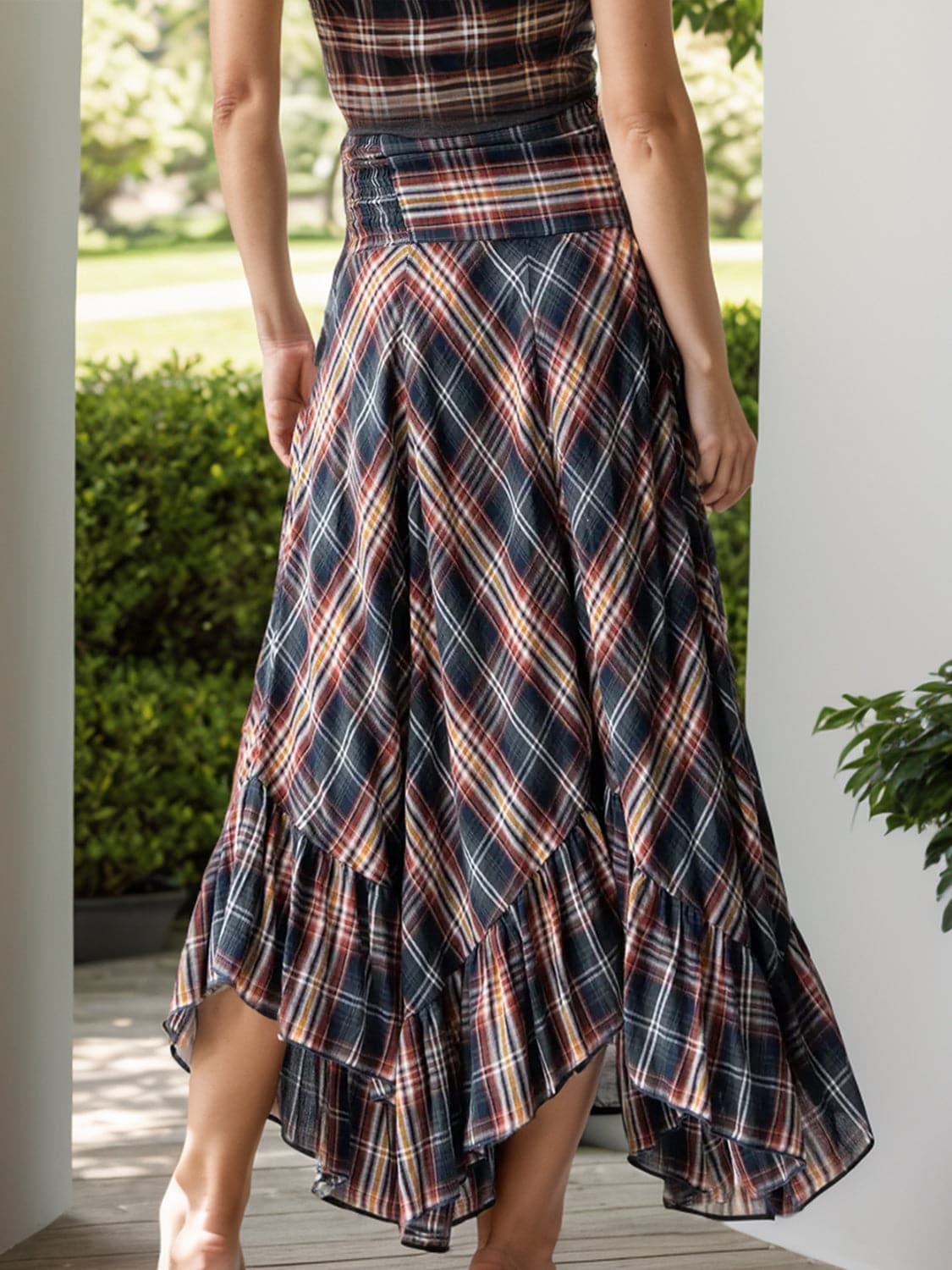 Plaid Asymmetrical Ruffle Hem Skirt.