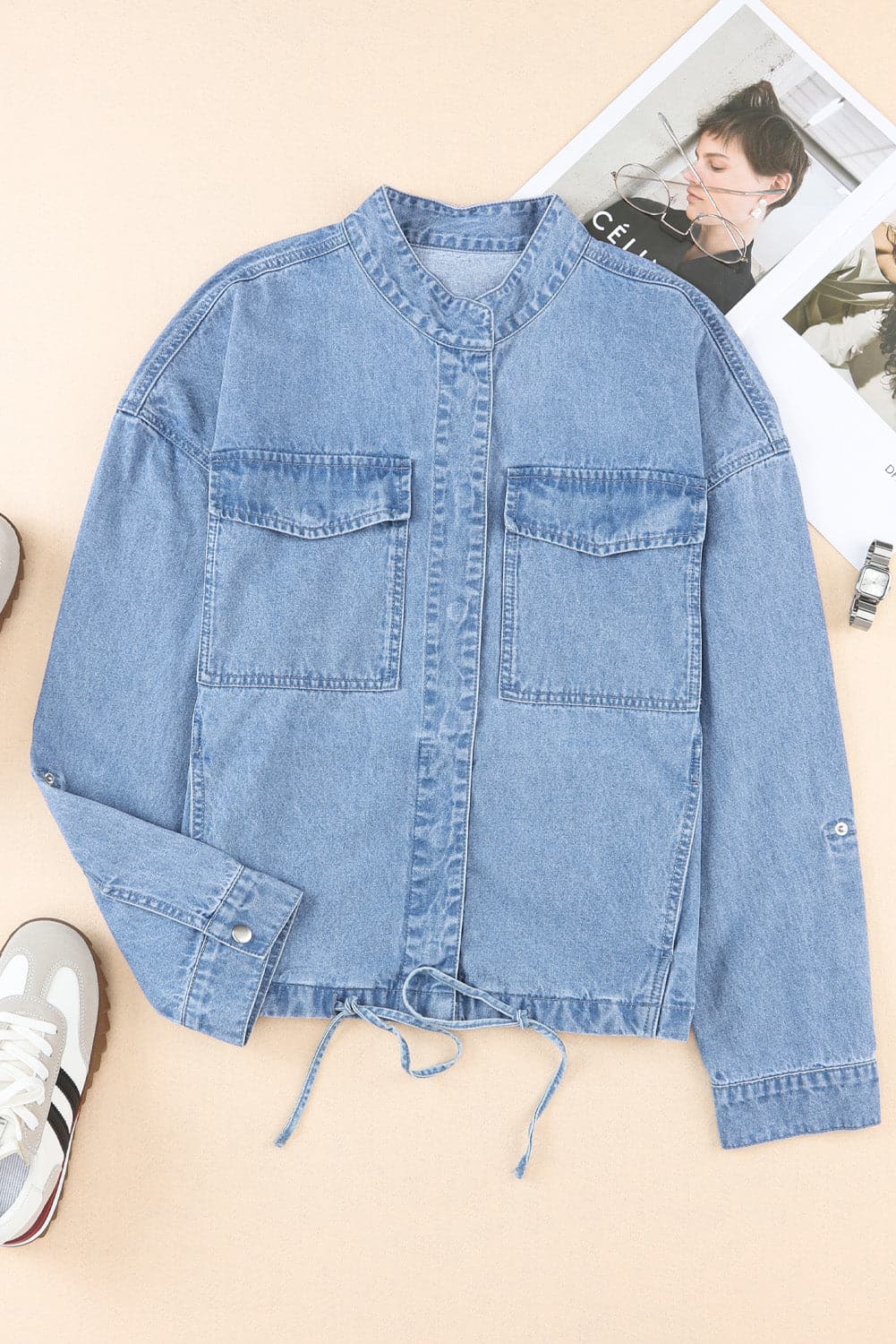 Classic pocketed long sleeve denim shirt