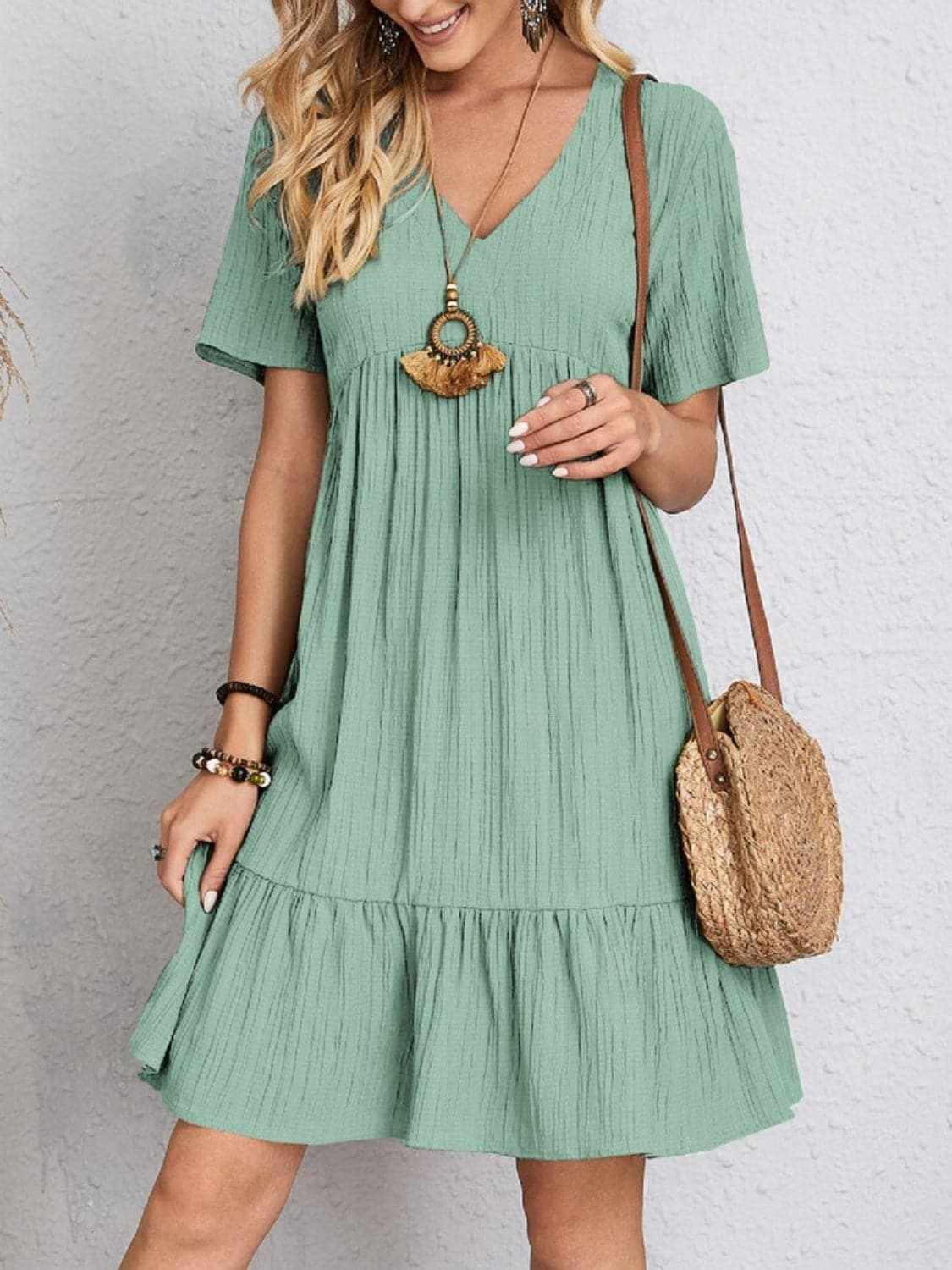 Elegant V-neck dress - 100% polyester - Love Salve 